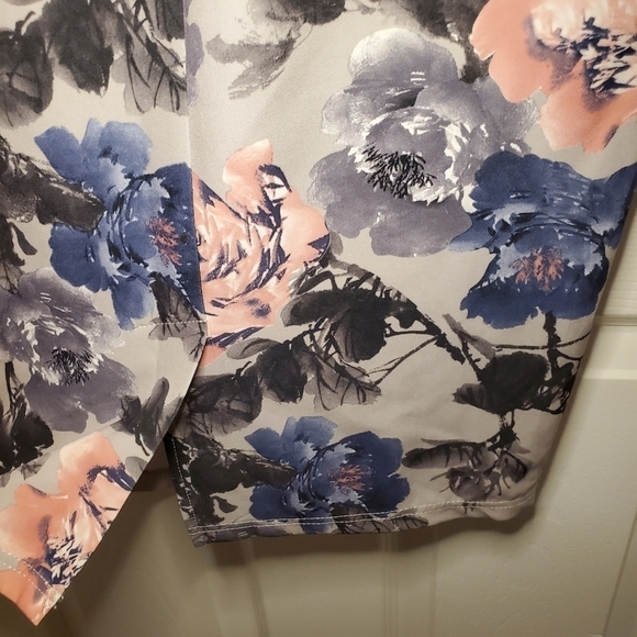 Paper Dolls London Grey & Pastel Floral Bodycon Dress - US Sz 6. - Picture 8 of 11